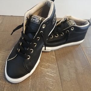 Converse All Star new  Boys shoes size 6